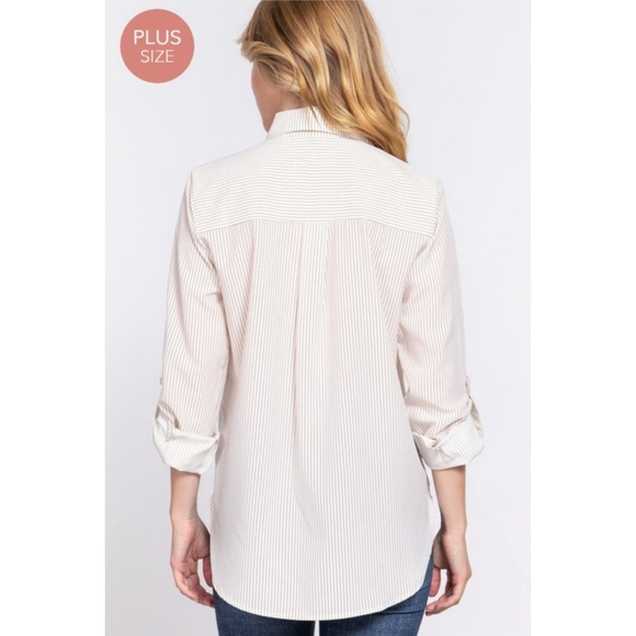 PLUS SIZE FRONT POCKET BUTTON DOWN TOP - Picture 3 of 5